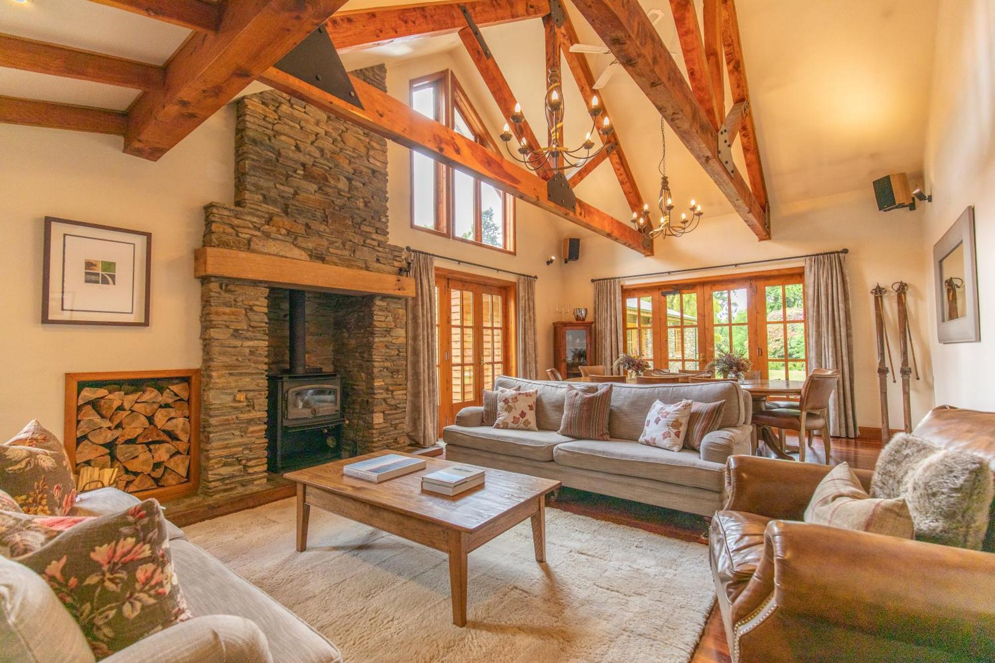 Bed & Breakfast Homestead &